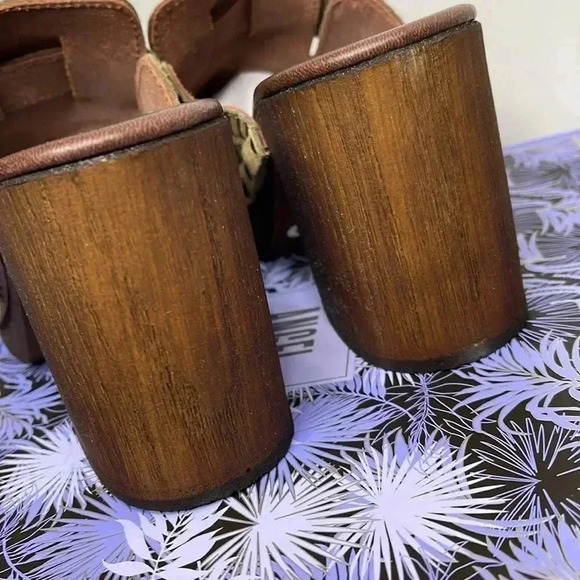 Splendid olive clogs  - Picture 11 of 11